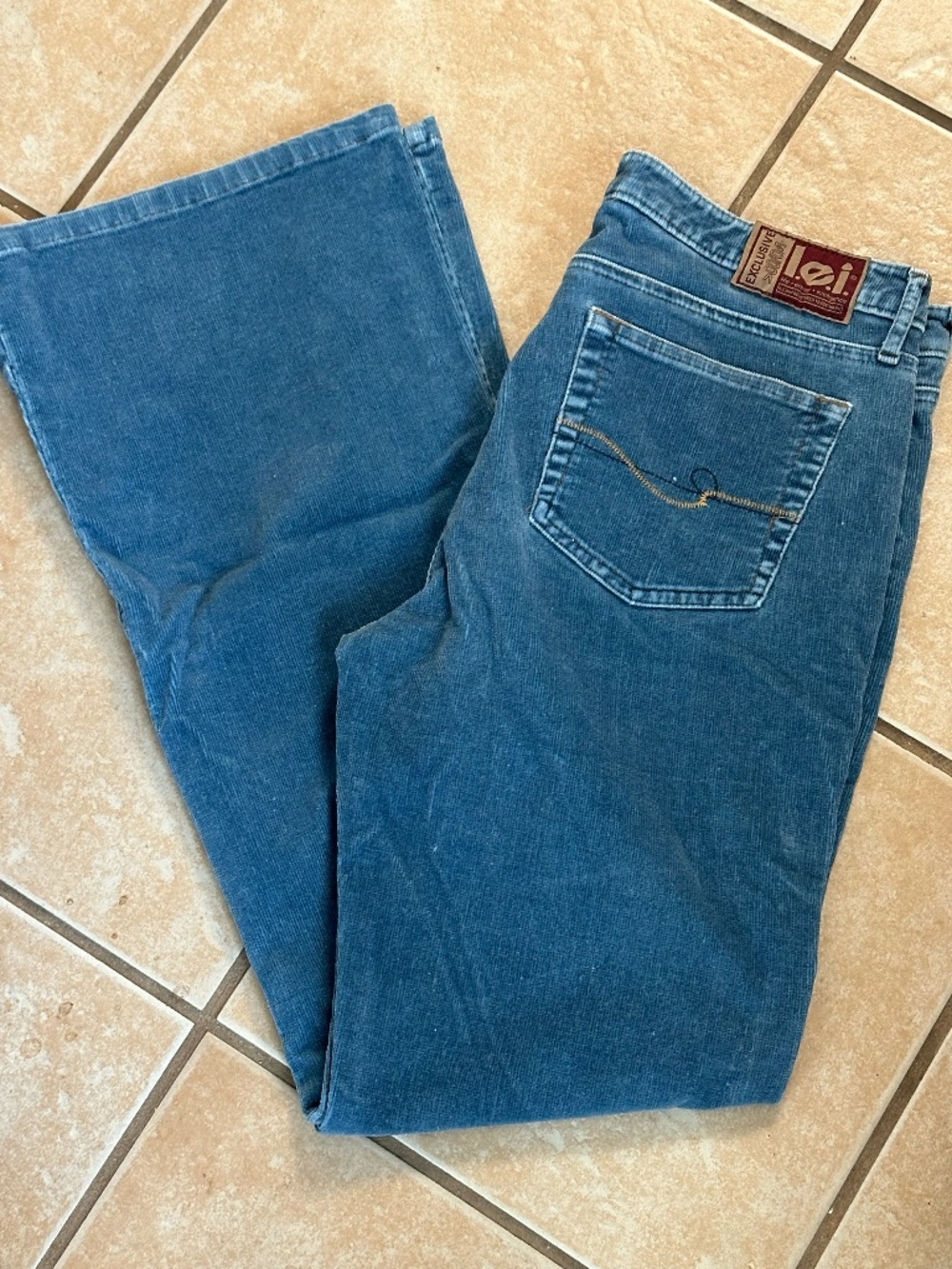 LEI CORDUROY JEANS